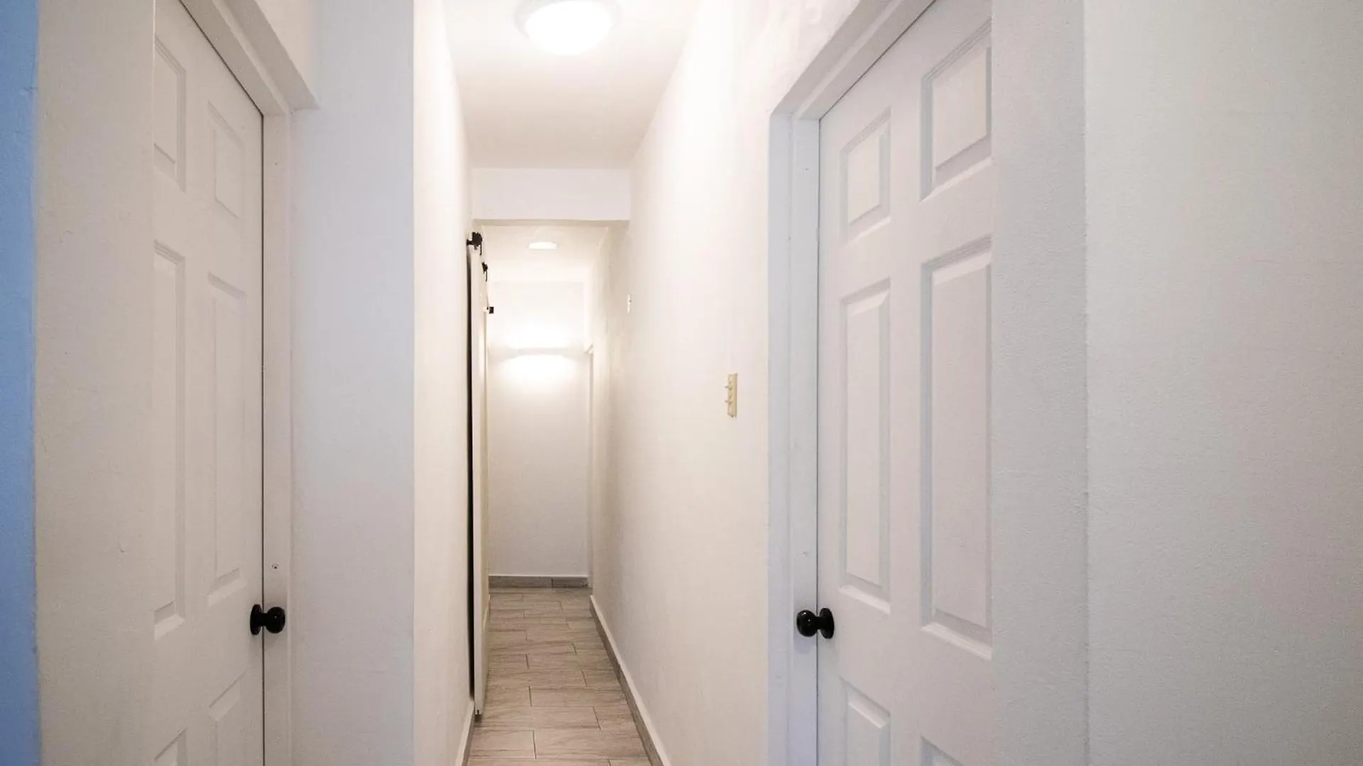 Entire Vacation Home In San Juan - Fits 10 דירה