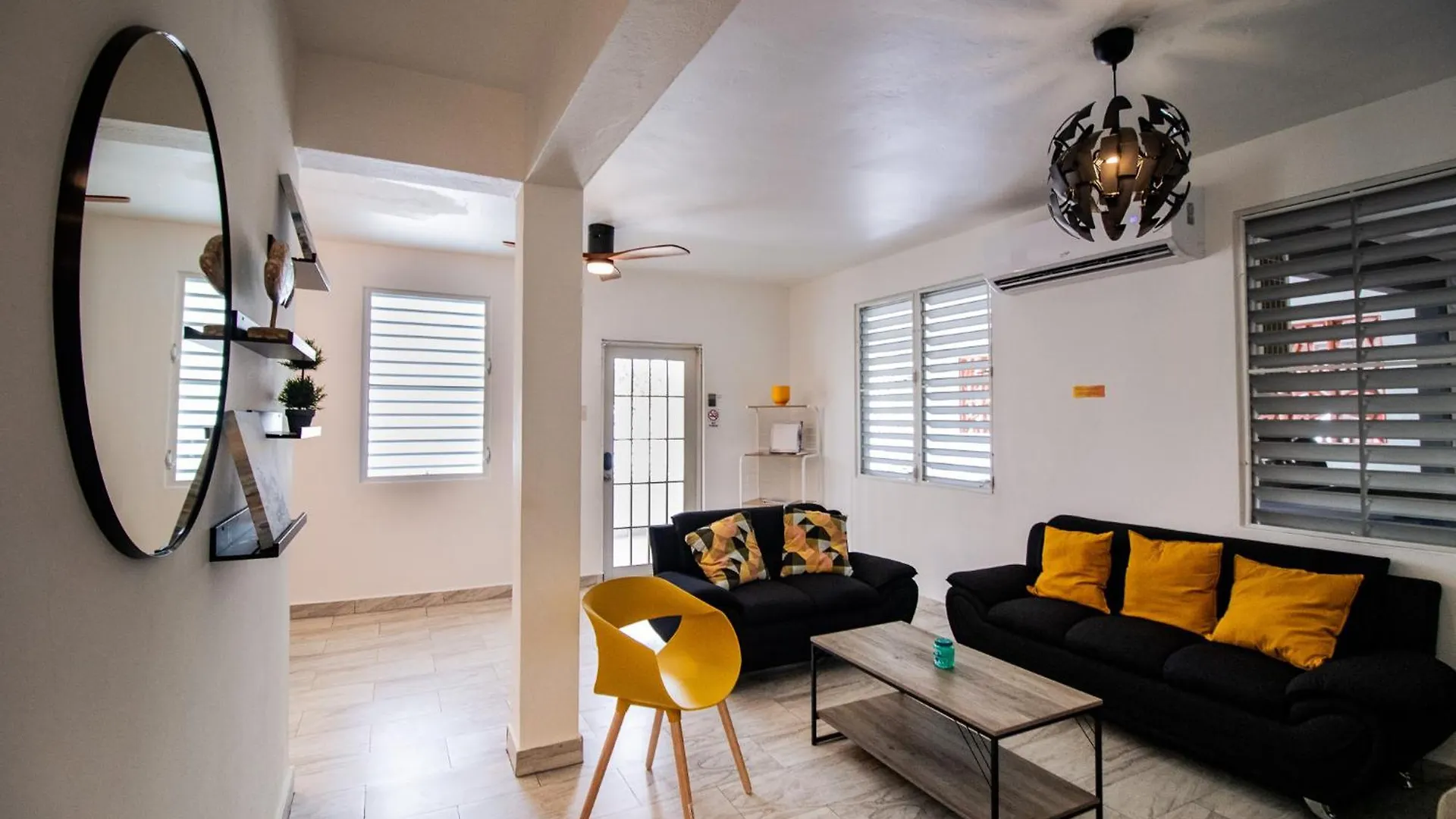 דירה Entire Vacation Home In San Juan - Fits 10