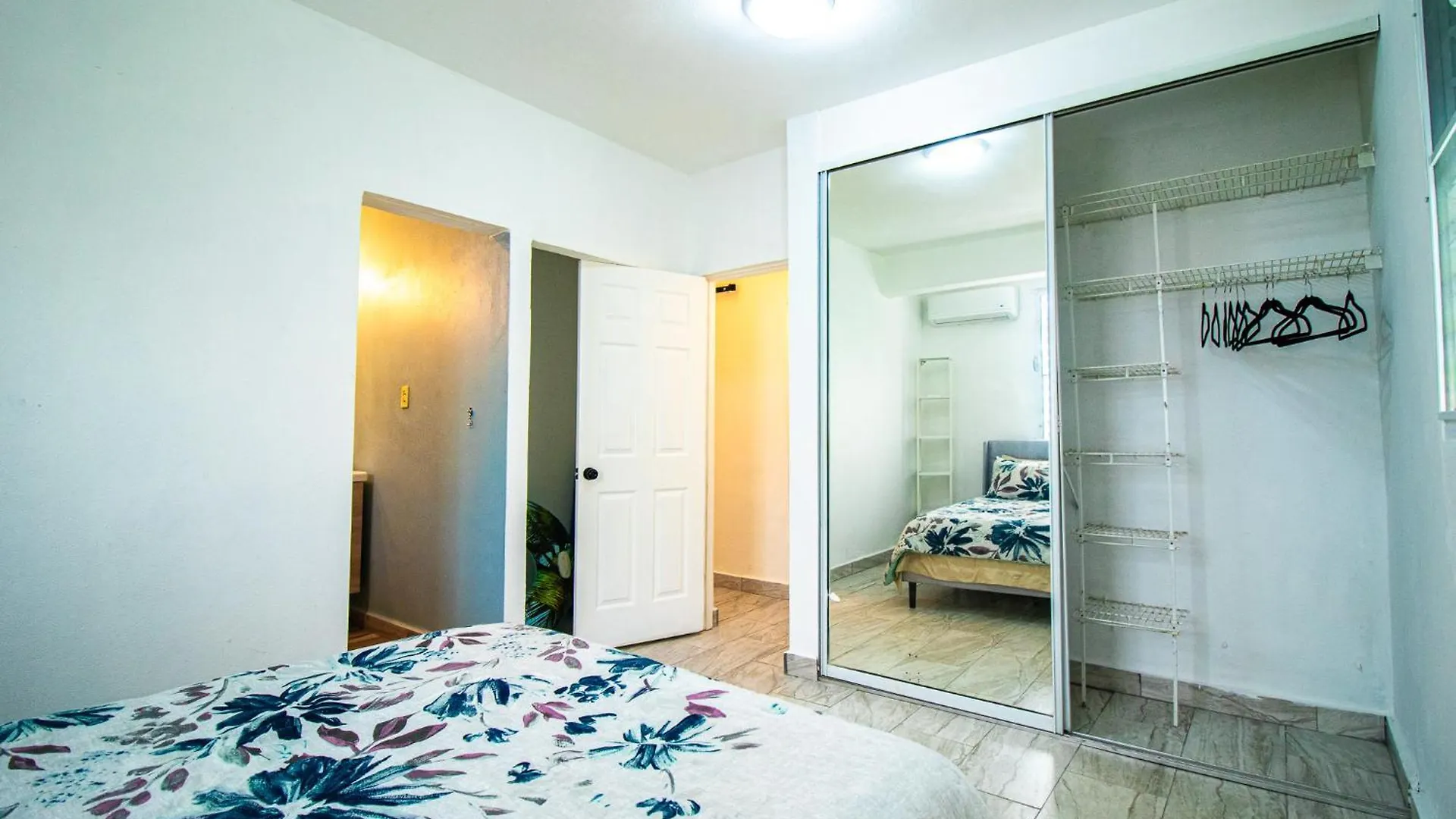 דירה Entire Vacation Home In San Juan - Fits 10