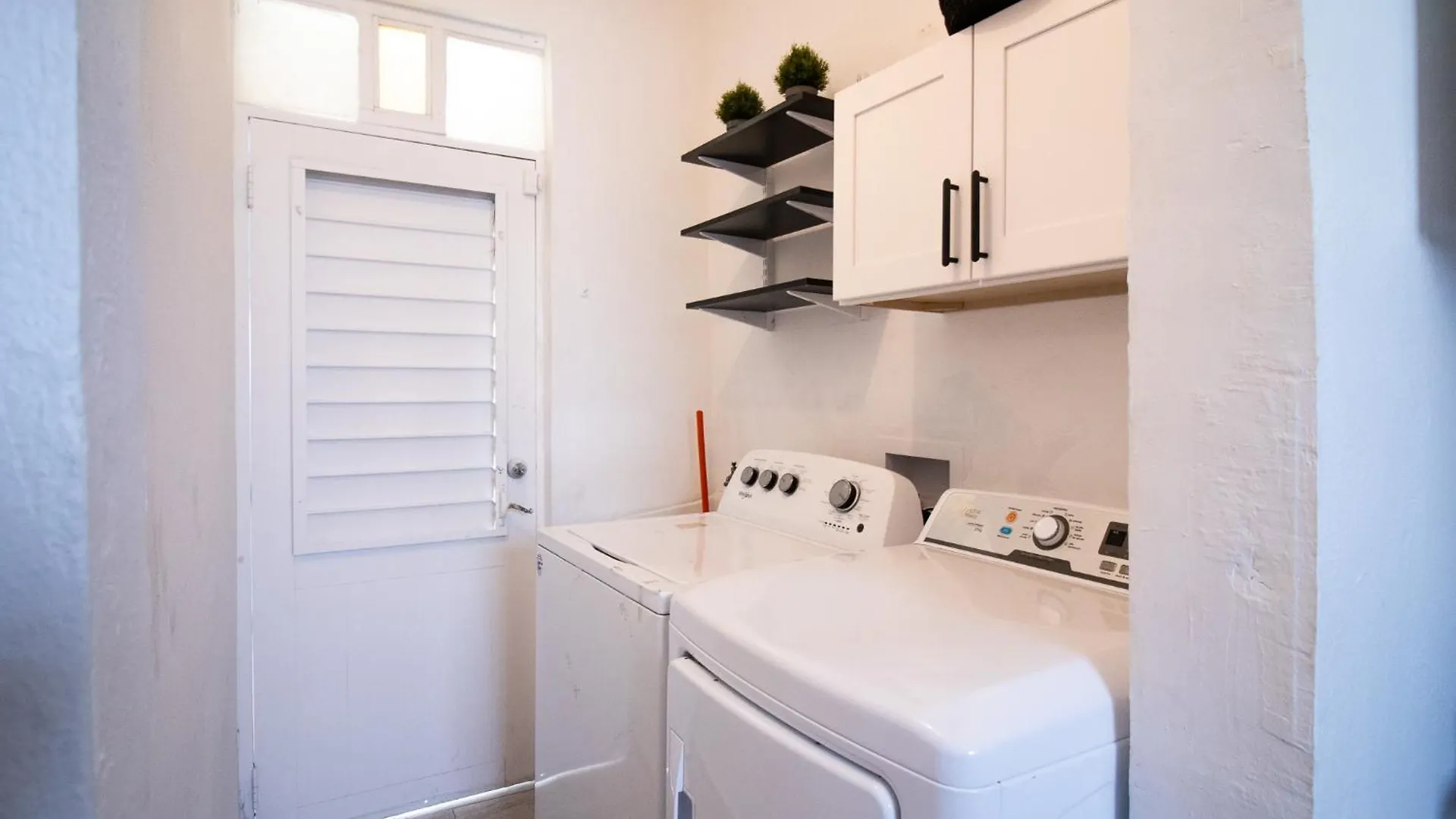 Entire Vacation Home In San Juan - Fits 10